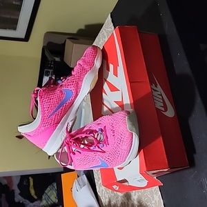 🏃♀️ Pink Nike runnin shoes 🏃♀️